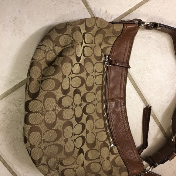 Handbag - Picture 4 of 4